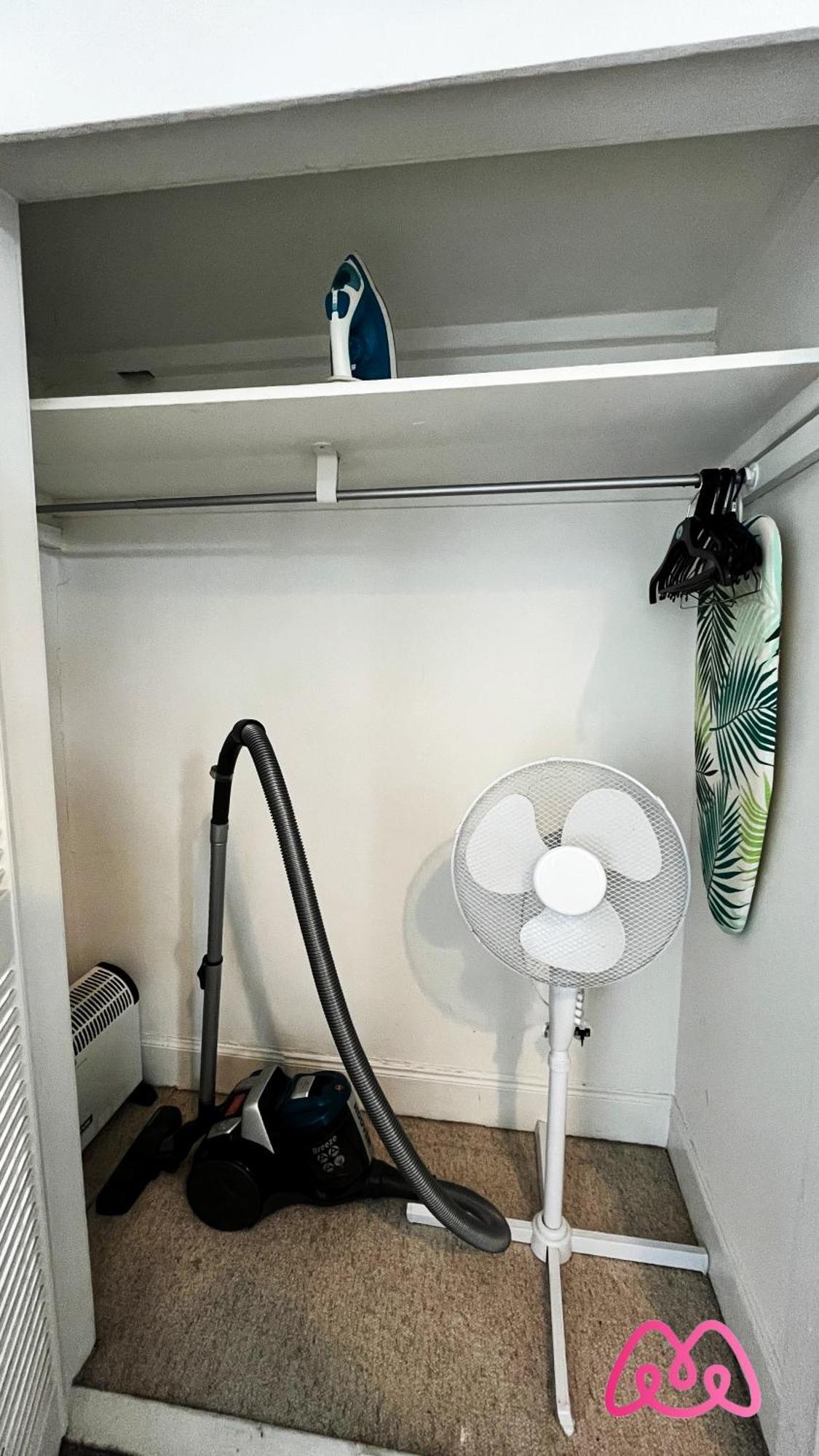 2 Bedrooms Entire Apartment Self Check In Kelty Exterior photo